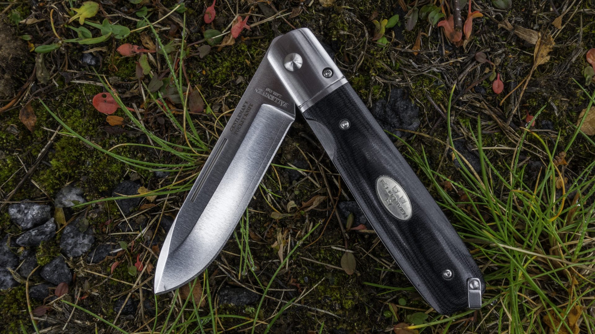 Gentleman's Pocket Knife (Black Micarta)