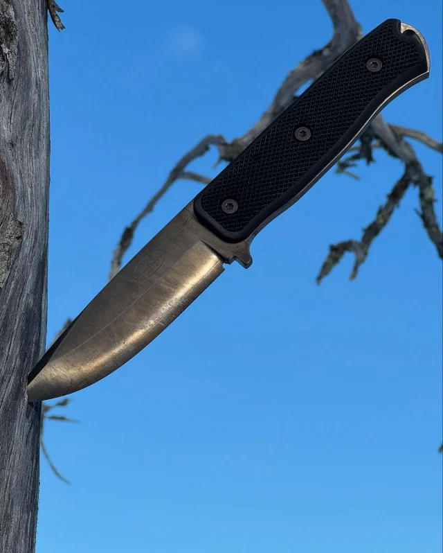 Hard to get a good picture of these black creatures 😀 #f1xb #fallkniven #lamcos #capercaillie